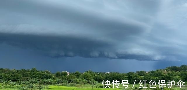 土象星座|摩羯座：必须洗净一切往事，轻装上阵，否则无法自由地看这个世界