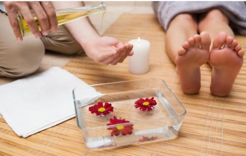 关节|几乎可以治疗所有关节疼痛的中药方子：探讨桂枝芍药知母汤的妙用