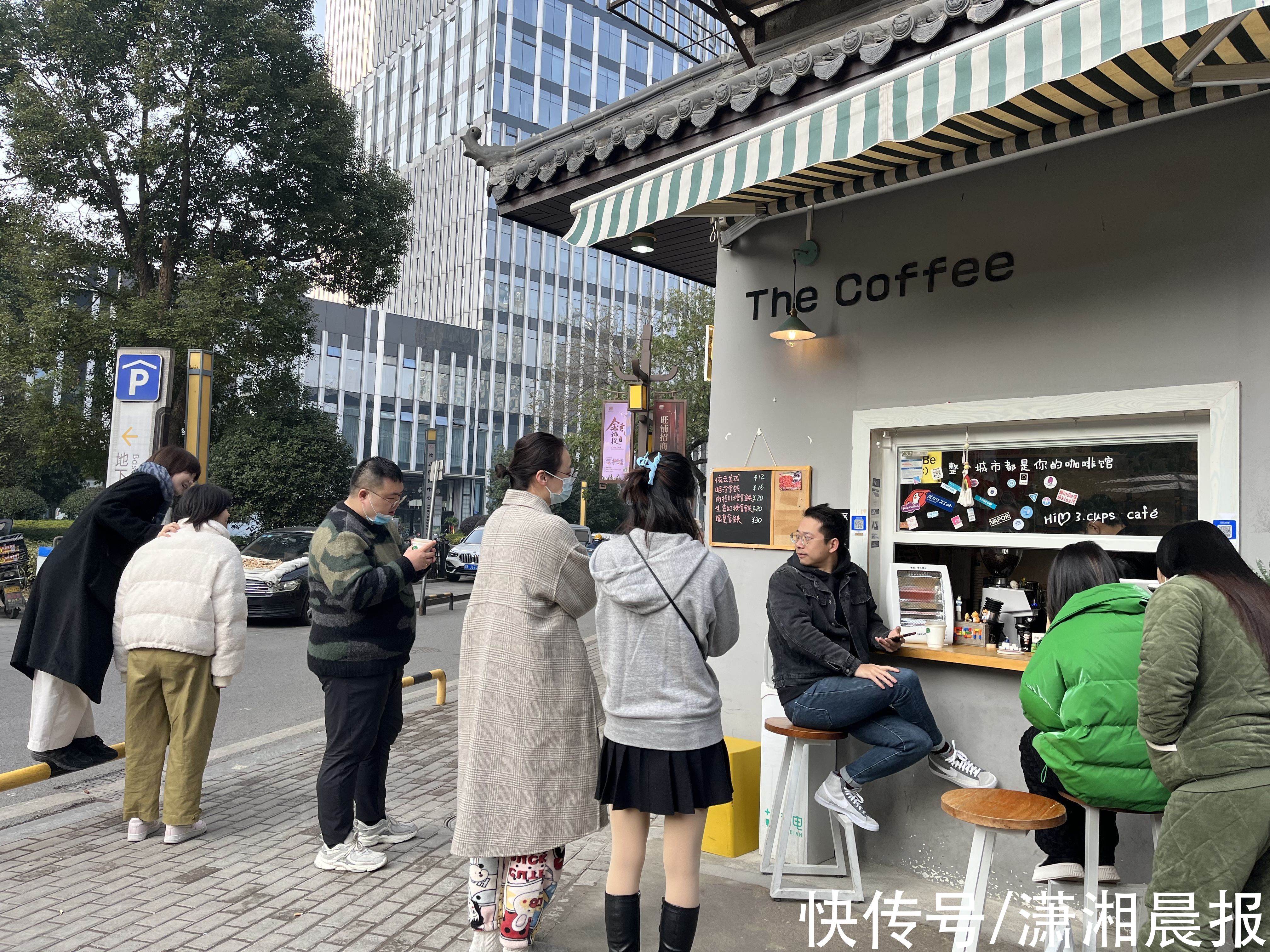 阿珂|5平米的长沙街角咖啡店：咖啡是引子，生活是主料