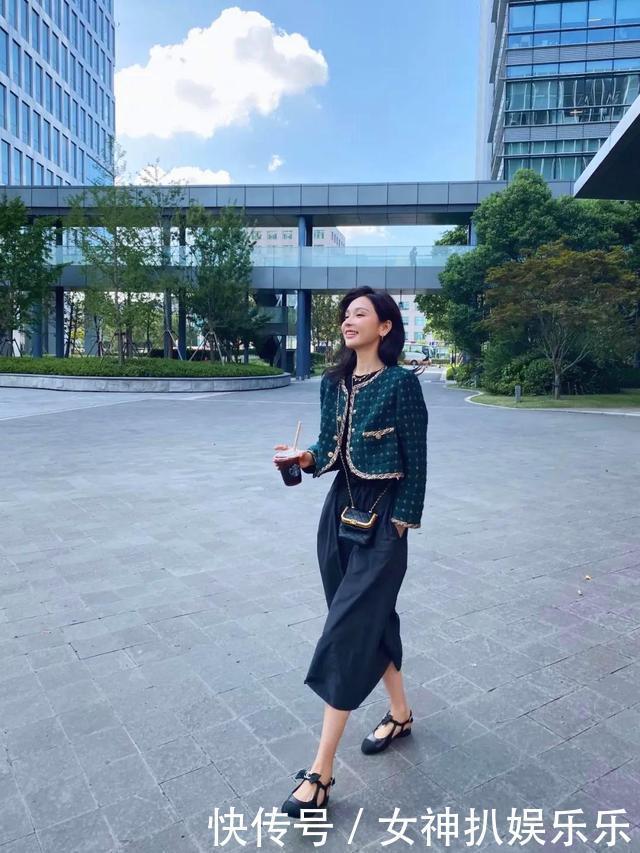 仪态满分|外套配裙子时髦人都在穿,还不赶快安排