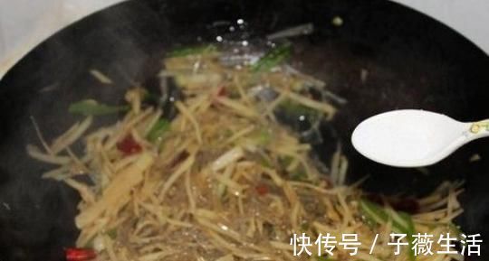 西红柿|忠告炒土豆不宜放此物,吃了就是没病找病,现在知道还不晚