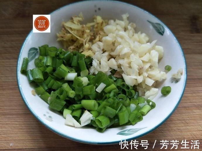 下饭|夏天就该这样吃茄子，不用过油，软嫩多汁，美味又下饭，比吃肉香