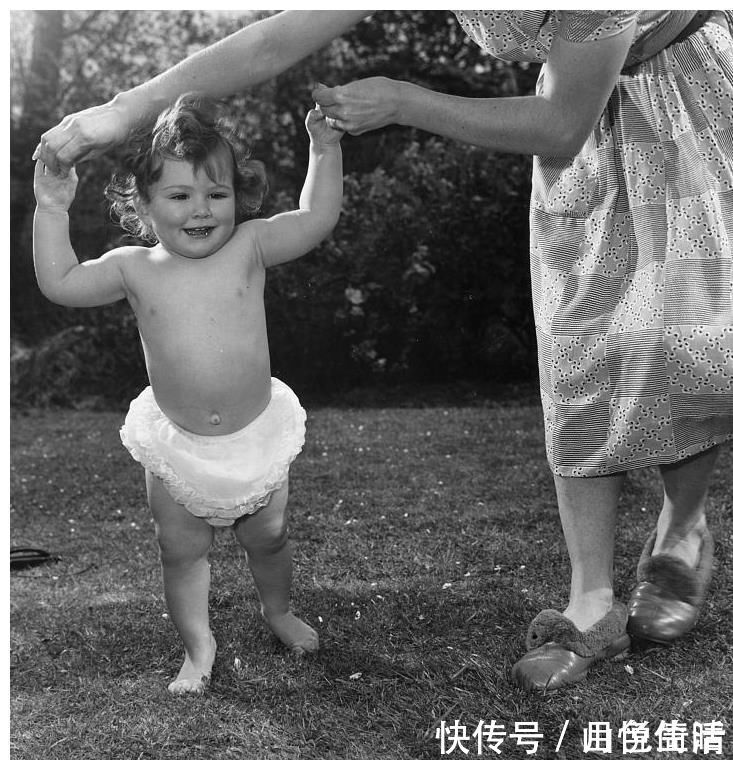 坐便器|急着给宝宝“戒”尿不湿?心急吃不了热豆腐!这个年纪戒才最好