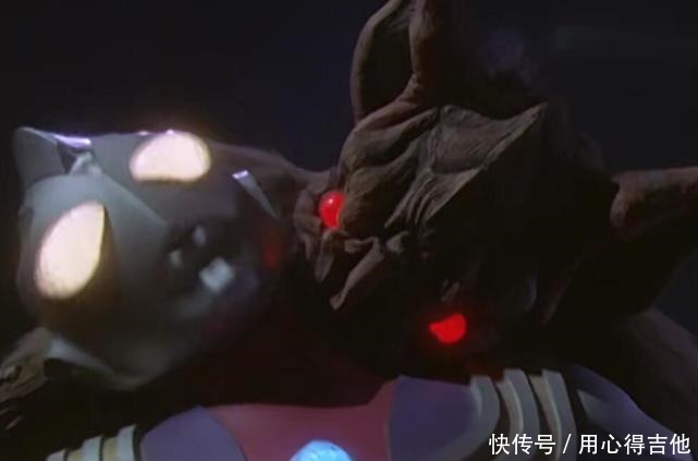 吸血鬼|迪迦奧特曼迪迦的血是什么味道怪獸呸,一股皮套味