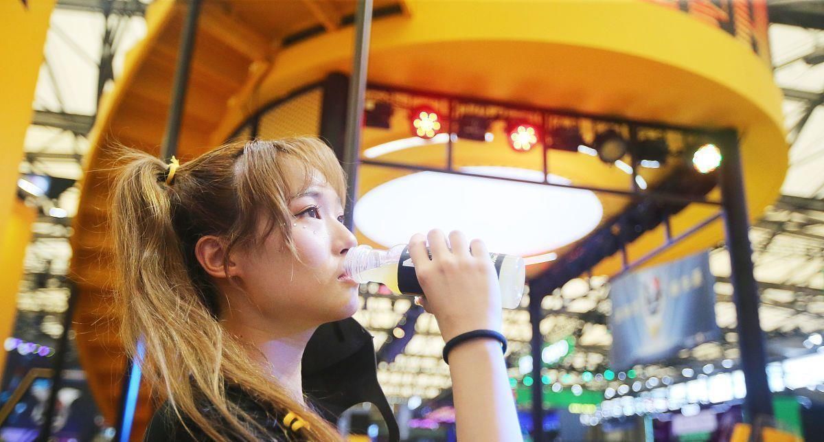 食物|4种食物，看似没热量，实则可能越吃越胖，减肥的人别贪嘴