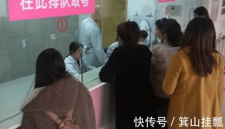 男孩|孕妇顺利生下男孩,丈夫却不辞而别,看到桌上纸条,孕妇破涕为笑