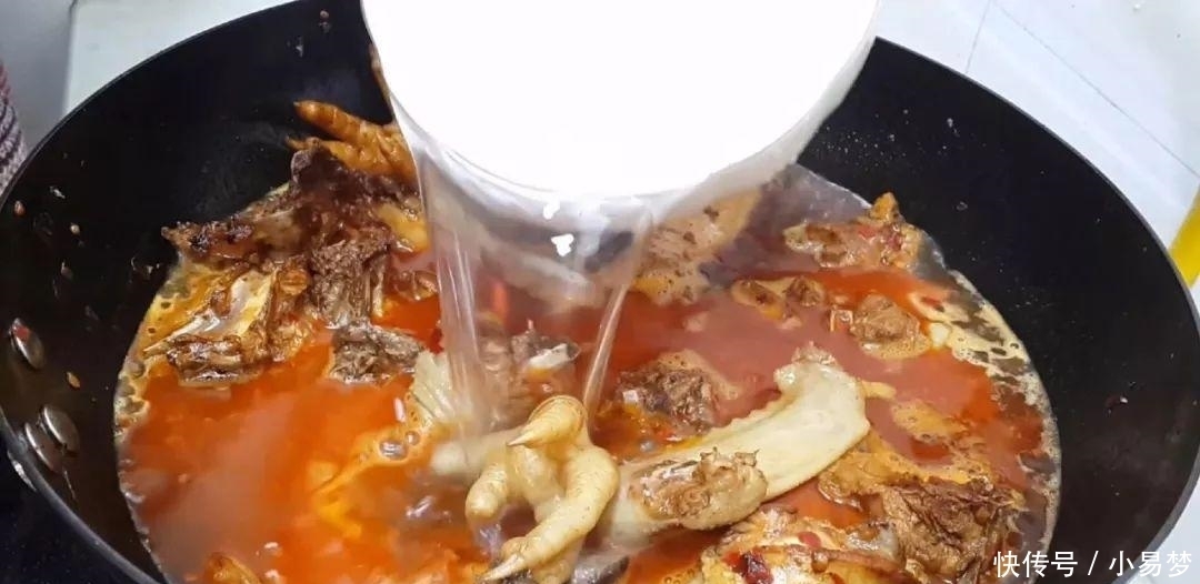 鸡肉这样做才好吃，掌握这个秘诀，一顿多吃两碗饭，一锅都不够吃