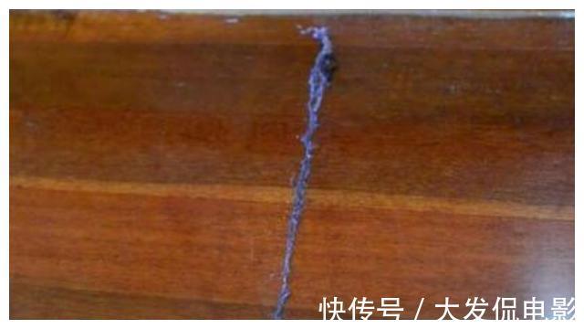 材质|拖地用清水越擦越脏，教你一个小妙招，适合任何材质地板，很干净