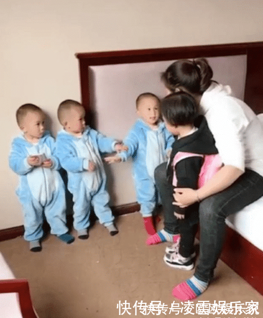 二胎政策|三胞胎把小姨打哭,妈妈一问谁打的,宝宝的反应逗乐妈妈