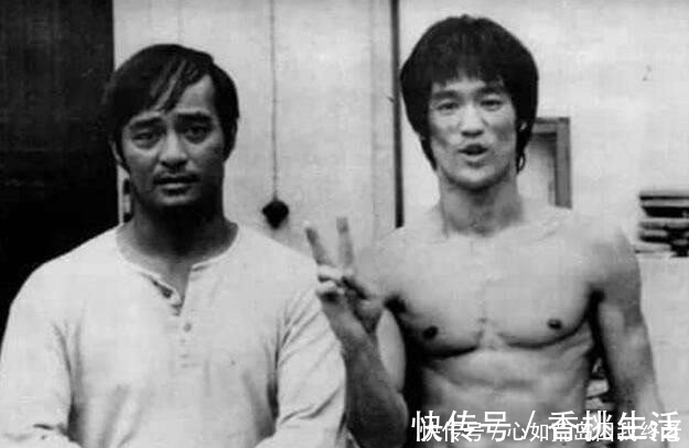 截拳道|李小龙没有收错这个外国徒弟，每周按时给他扫墓，坚持了44年