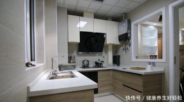 老公|为孩子,老公坚持在厨房砸了个洞,完工才知机智,太实用了!晒晒!