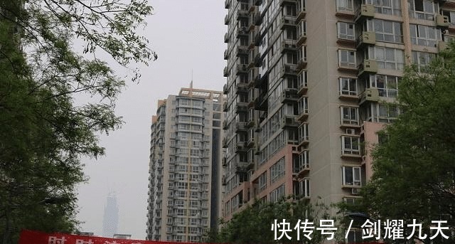 贷款买房|房产证拿到手后可别大意！尽快办好3件事，房子可能还不属于你的