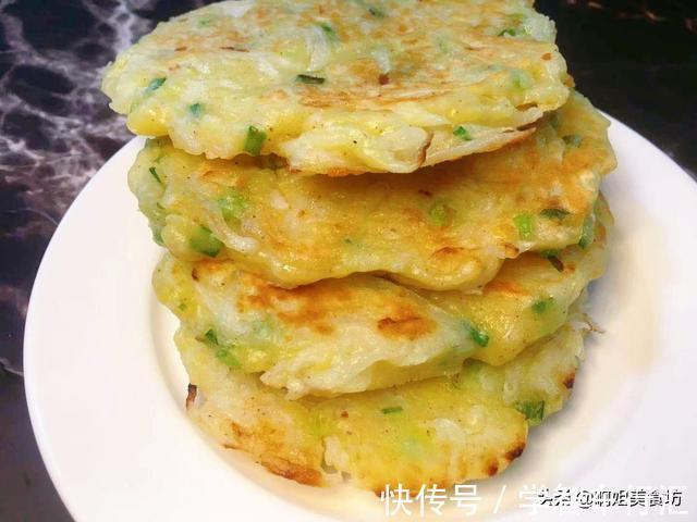 温水|半根萝卜一个鸡蛋,用筷子搅一搅,5分钟搞定全家人的早餐