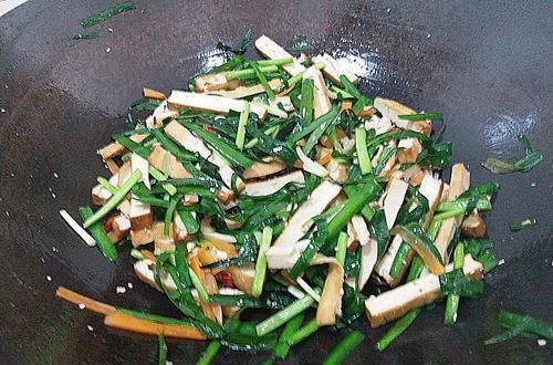 豆腐干|它是天然“通便菜”,三天两头吃,排出隔夜黑宿便,比开塞露强