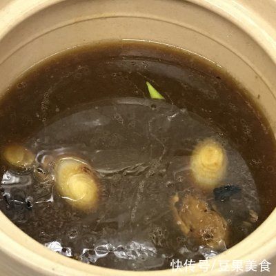 尝尝这道#福气年夜菜#大酱火锅，生活赛过活神仙