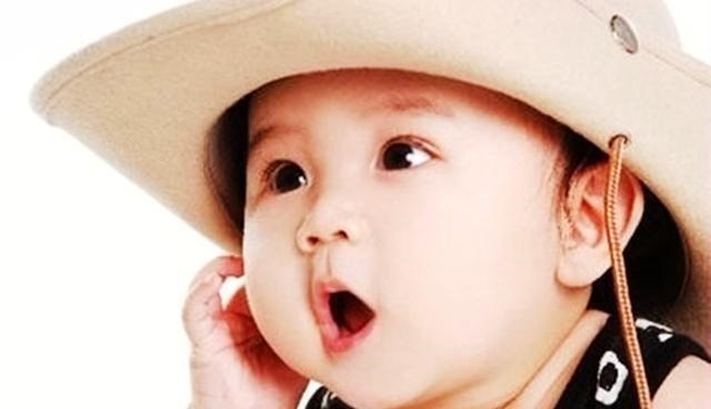 婴儿|婴儿这5种古怪行为说明孩子正在变聪明,你家宝宝有没有