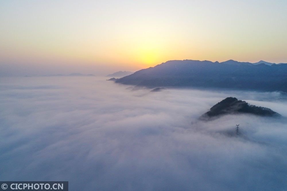 鸟瞰天下美景 绿水青山常在