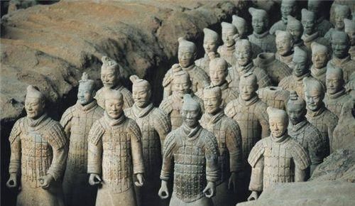 到底|兵马俑坑下到底还有什么文物还是古墓专家决不能往下挖