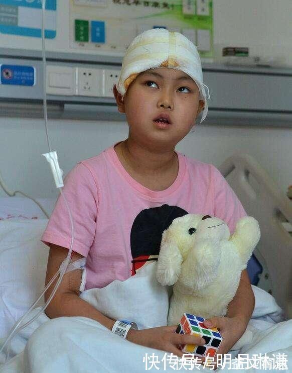 父母|8岁女儿一到周末就脑袋疼，父母急忙带孩子去医院，医生离婚吧