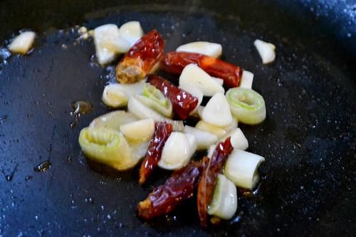 不柴|带鱼学会这么做,不腥不腻还不柴,鲜香下饭,外酥里嫩,超级好吃