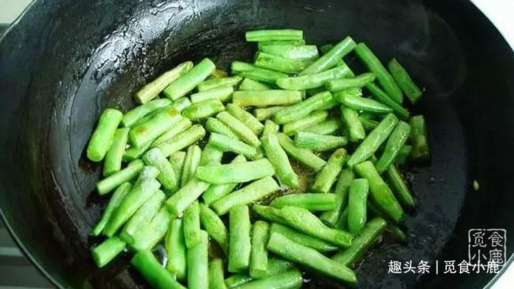 夏天适合吃应季蔬菜，下饭又营养，两碗米饭不够吃