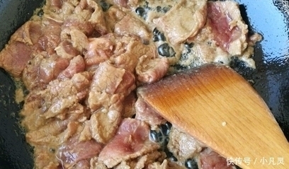 老师傅|炒牛肉又老又柴?老师傅教你腌肉多加“1料”,牛肉鲜弹入口即化
