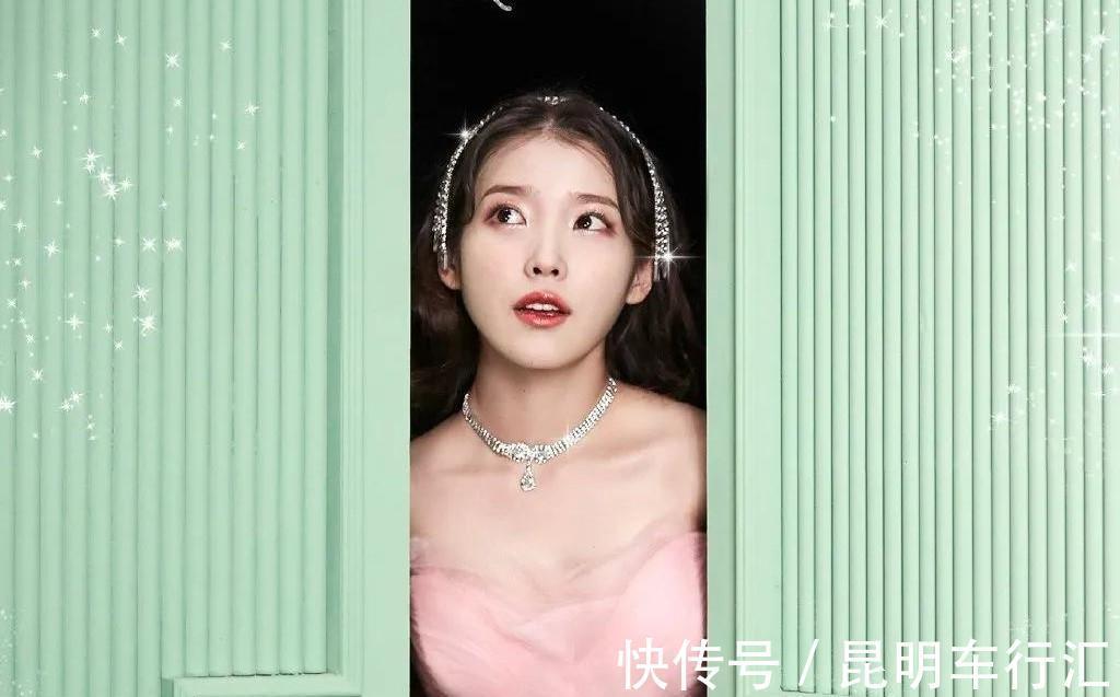 项链 女人一生该有的8件首饰,让你在举手投足间透露出一种知性美