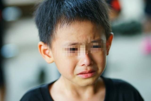 王爷爷|爷爷制作的“毒鸡腿”,毁了孙子一生,家长爱孩子要适可而止