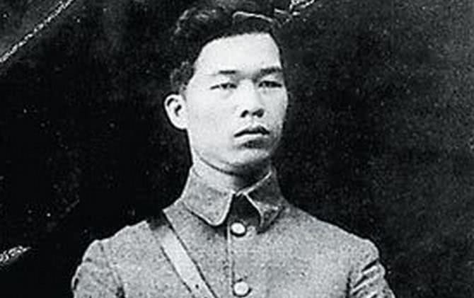 敢动|宋美龄与戴笠联手欲除此人,蒋介石:谁敢动他!