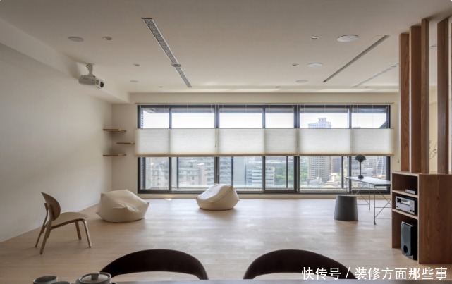 投影仪|看完他家160㎡极简风 ,心中好看的标准又被刷新了
