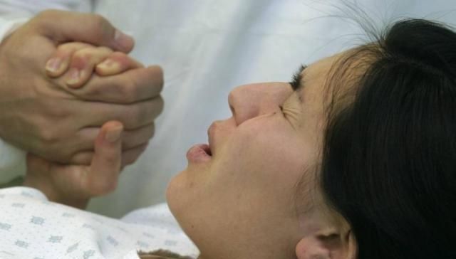 剖腹产|生完孩子,见到老公后,多数产妇说过这3句话,哪一句戳中了你