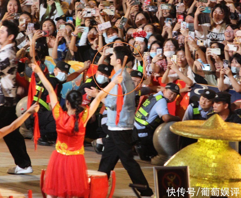 颜值|《天天向上》乐山路透,离开了百万修图师后,王一博颜值没搞错吧