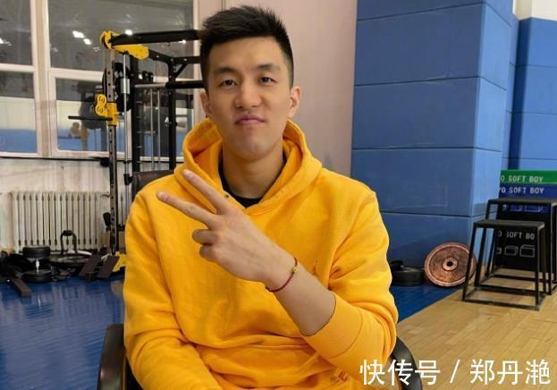 归队|4消息!陈盈骏归队,北控3后卫受伤,艾伦出手第一,曝刘权标女友