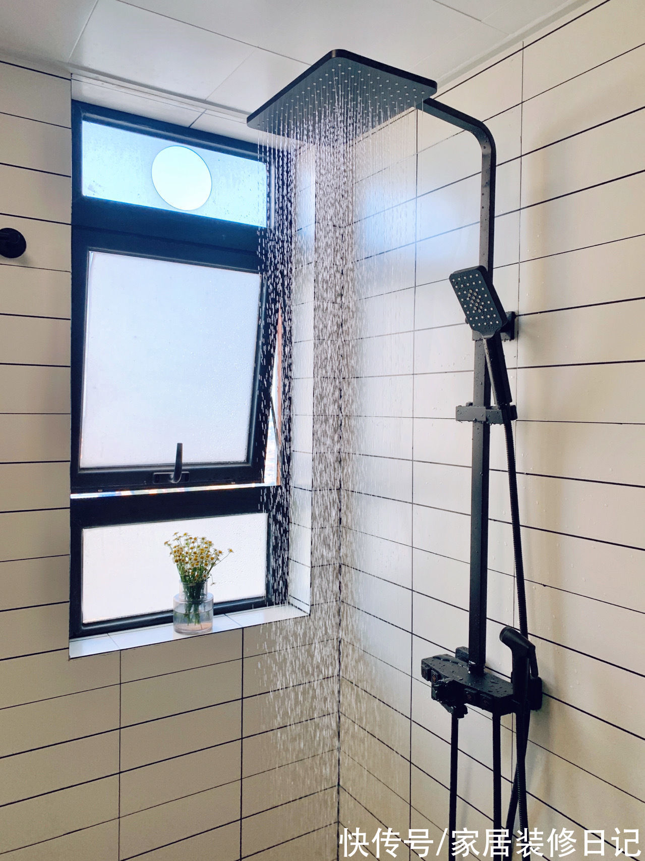 石膏线|年轻人越来越喜欢“省钱装修”，不吊顶+无主灯，骨子里透着高级