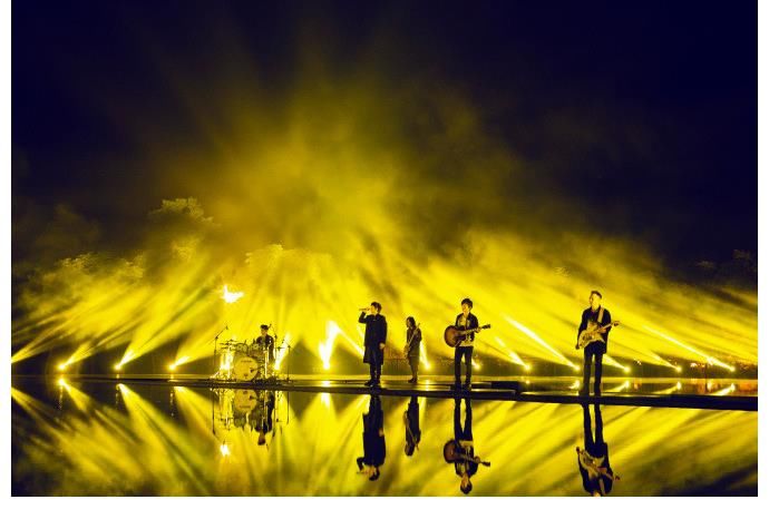 最高收视率破2,拿下卫视第一,湖南卫视跨年晚会有尴尬也有感动