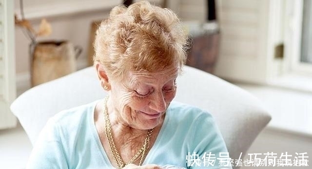 哺乳衣|为什么孕妈待产时，非得用刀纸而不用卫生纸？听听产科医生怎么说