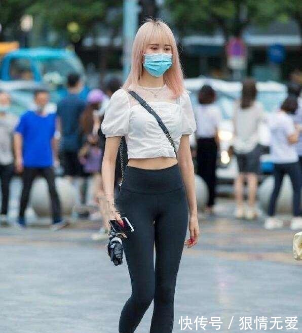 穿搭 又美又撩的打底裤穿搭，造型简约利落又显瘦，好有创意！