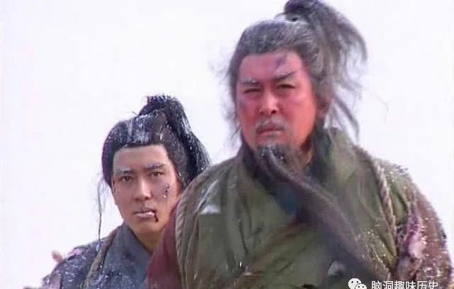 自尽|刘备养子刘封，曾经屡立战功，诸葛亮为什么劝刘备赐其自尽？