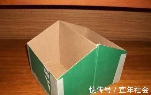 放大镜|鞋子挤脚?老司机教你2招,学会后鞋子怎么穿都舒服!