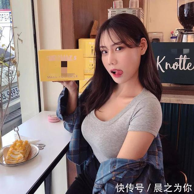 力量训练|微胖未必都好看,曲线决定“一切”,这位小姐姐才是性感身材