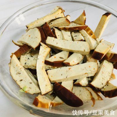  素鸡|素鸡包菜你这么做，好吃到停不下来