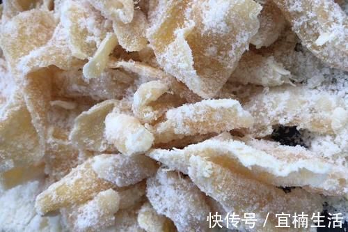 冬天必备小零食,手脚冰凉就吃它,每天来两块,驱寒暖胃顺利过冬