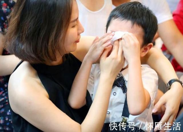 小团体|“再穷也不会让孩子住校”,白岩松谈寄宿制学校的危害,很现实