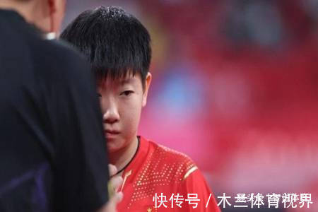半决赛|为何孙颖莎总输王曼昱?邓亚萍一针见血遭张怡宁反驳,莎莎太委屈