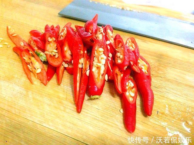 做成|秋季食补就要多吃它,比花菜营养成分还要高,做成干锅特下饭