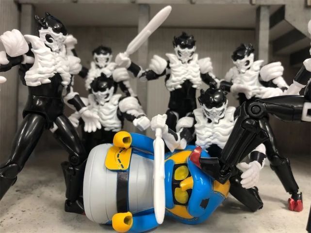 东大妈|假面骑士虎年商品即将发售,Revice风神翼龙基因组公开