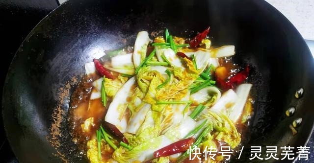 冬天，最该吃的菜就是它，比白菜软嫩清爽，营养全面，百吃不厌！