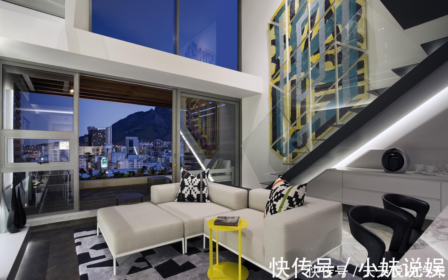 loft|买顶楼层高5米,挑空客厅改做loft,真没有看出来只有30㎡