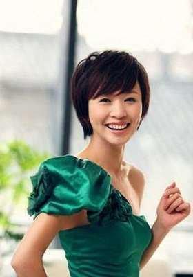 母亲|主持17年0失误，欧阳夏丹如今为何离开了《新闻联播》令人深思