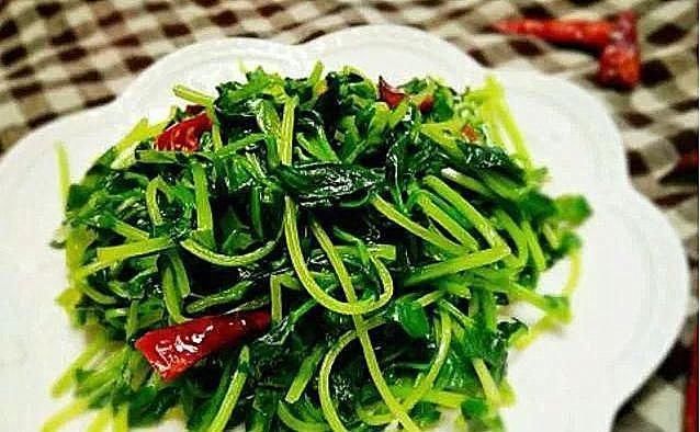 少吃肉多吃这菜，5块钱1斤，排毒养肝，改善视力，熬夜者多吃好